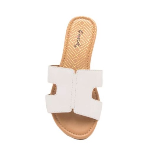 Elite White Sandals - Picture 3 of 6